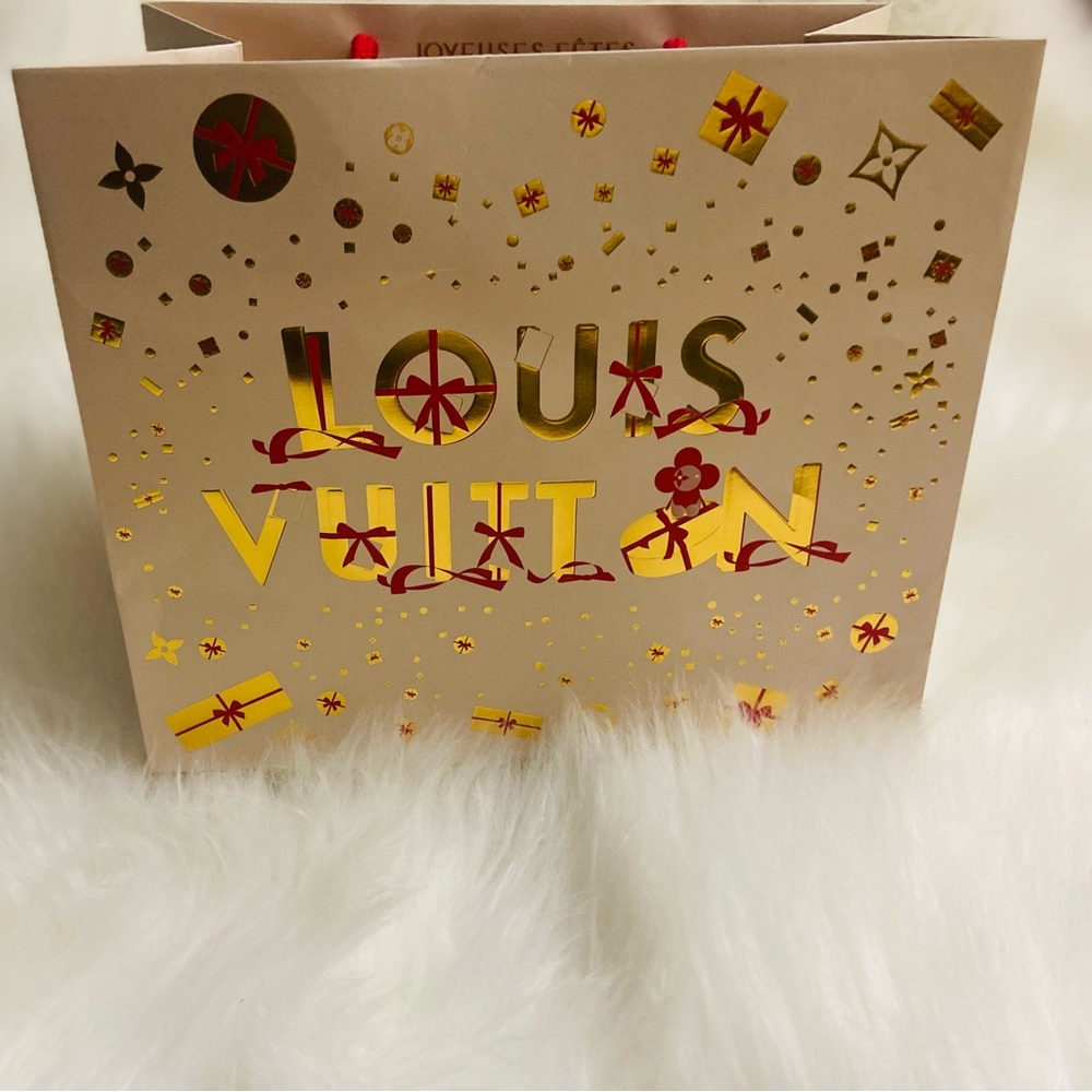 Louis Vuitton shopping bag